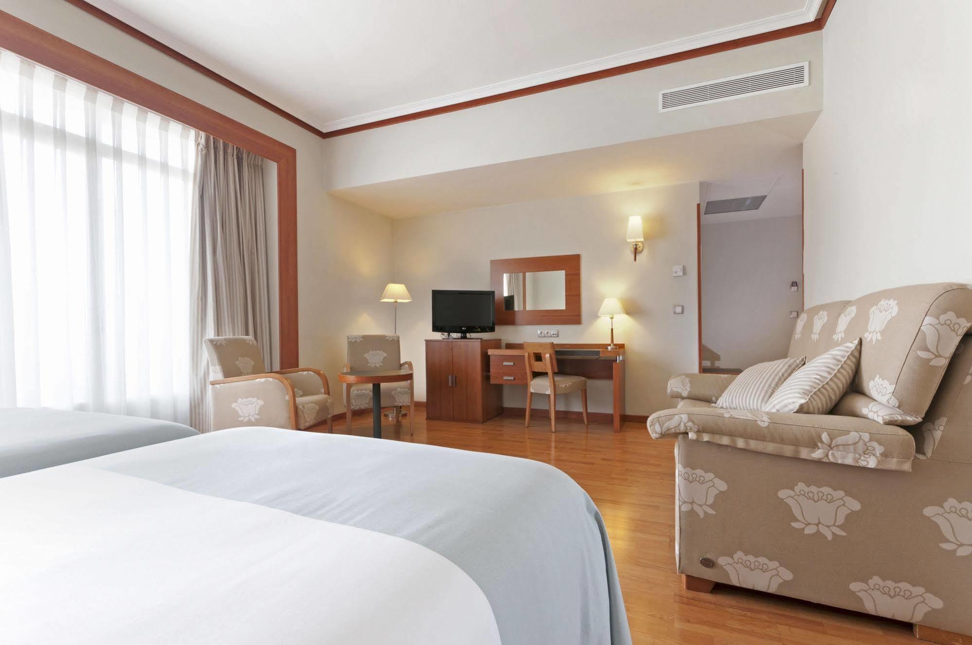 Hotel Madrid Plaza de España, Affiliated by Meliá Quarto foto